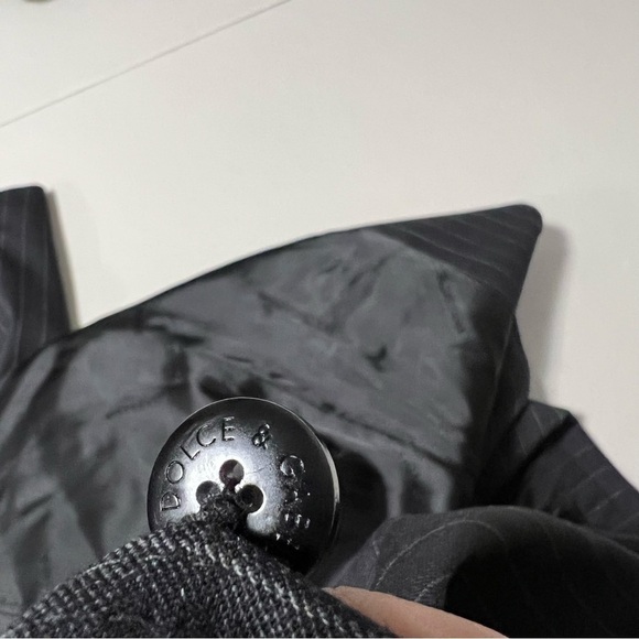 dolce & Gabbana Women pinstripe slim-cut buttoned blazer - Picture 8 of 14